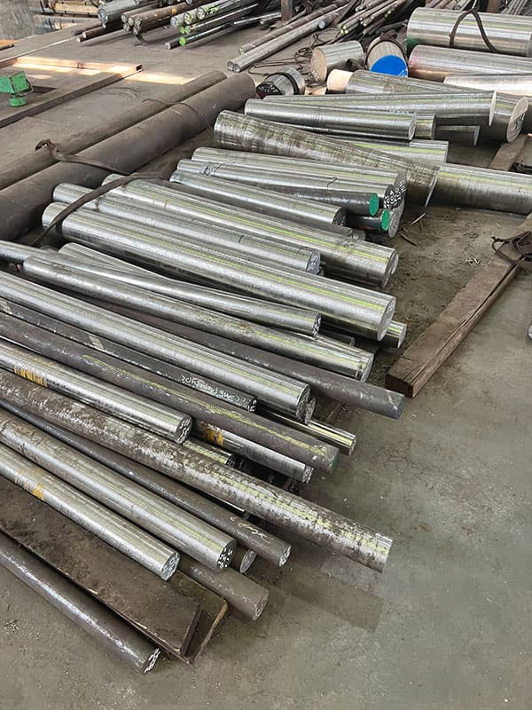 Нержавеющий горячекатаный круг в ассортименте